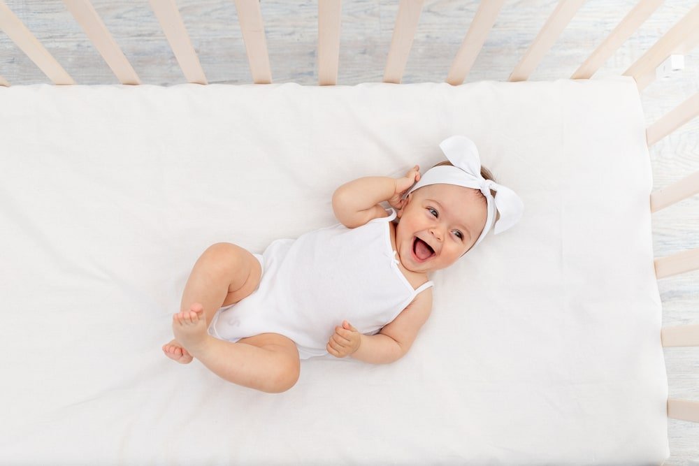 yenidoğan bebeklerde yatma pozisyonları