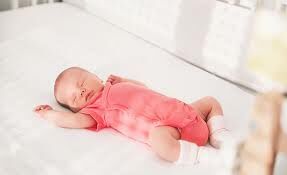 Bebekleri Yaza Uygun Giydirmek Neden Önemlidir?